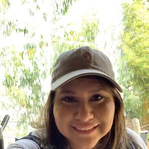 Meet your Posher, Carla